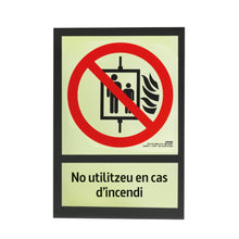 E50A · Ascensor incendio catalán · Paspartú negro